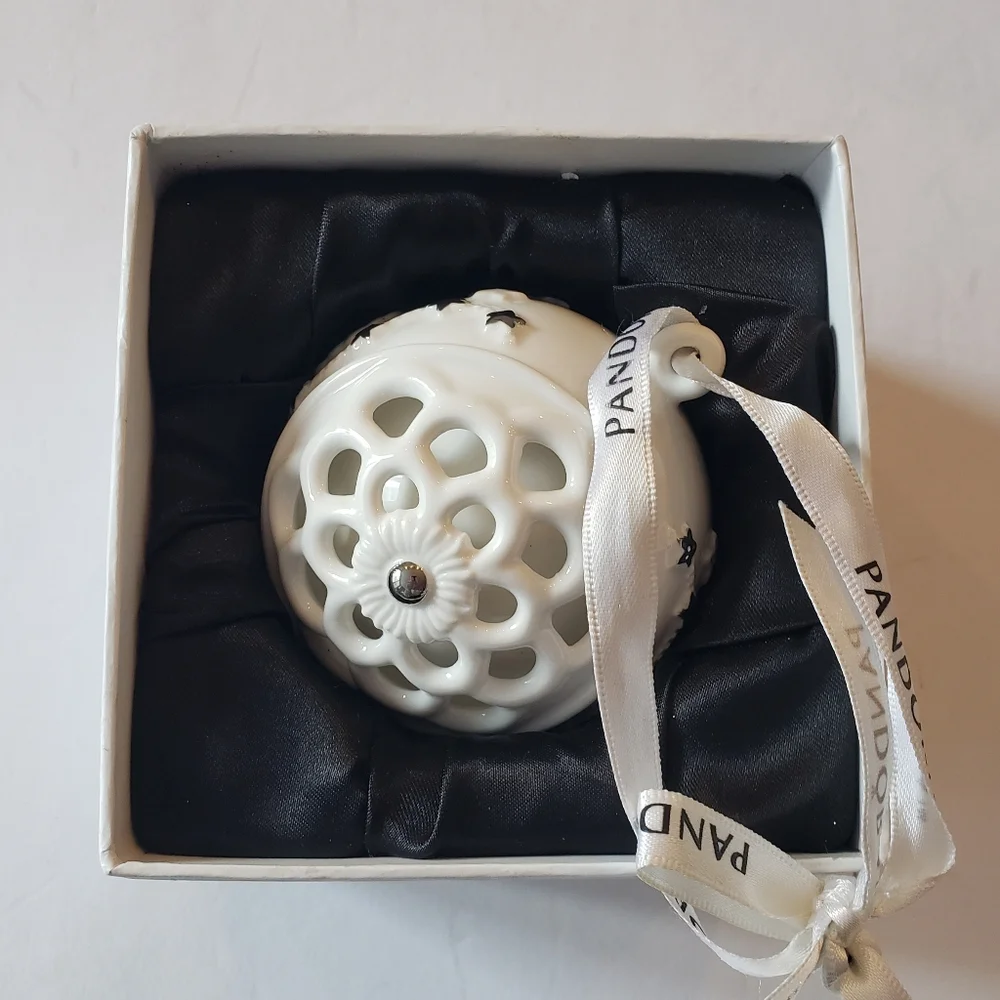 Pandora 2011 Collectible Porcelain Ball Holiday Ornament… - Picture 1 of 6